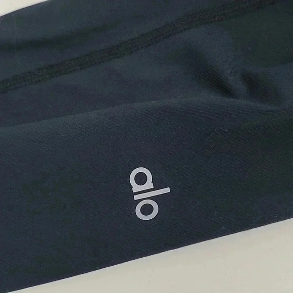 Alo YogaStability 2-in-1 Layered Pant - Picture 6 of 11